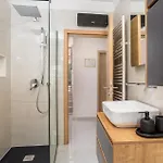 3 Bedroom Gorgeous In *