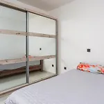 Apartment 3 Bedroom Gorgeous In
