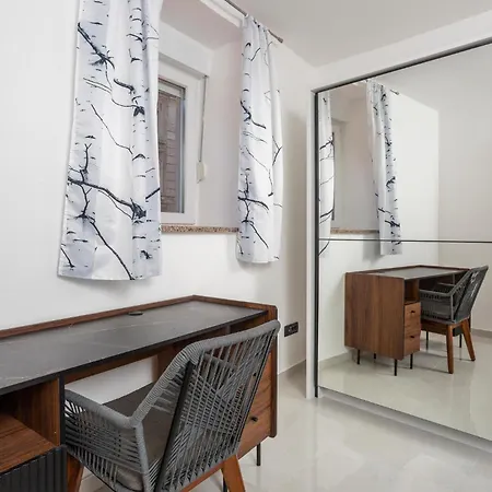 Gorgeous In With Wifi